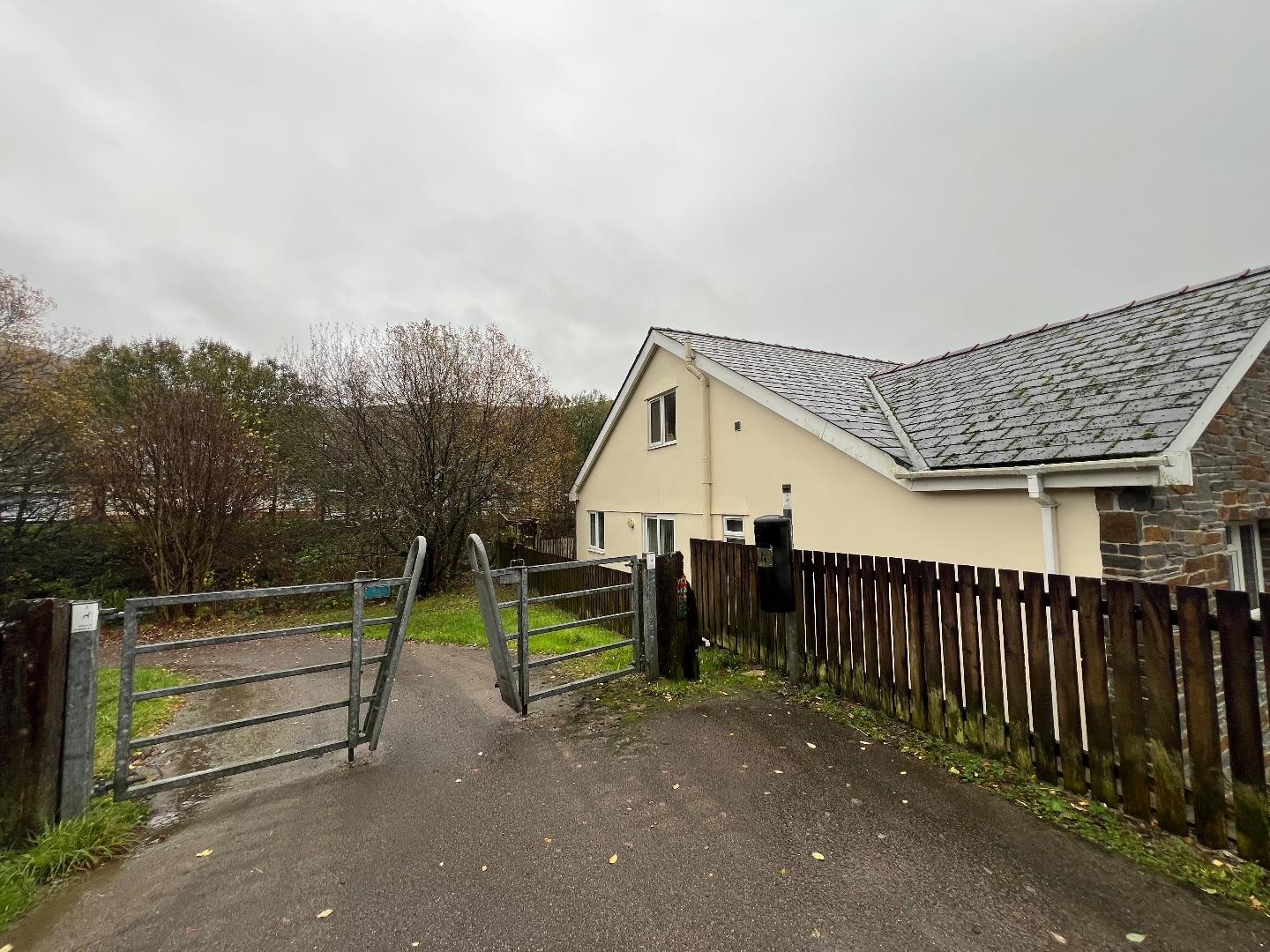 Prospect Place, Pontycymer, Bridgend County Borough, CF32 8EE
